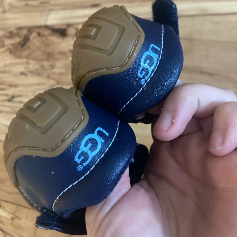 Ugg infant shoes blue size 5 infant Velcro
